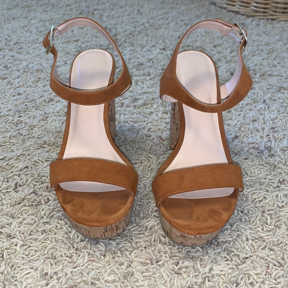 Forever 21 chunky heel